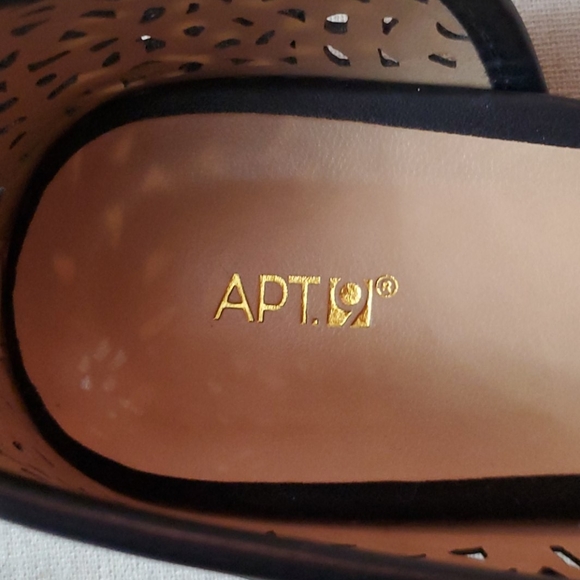 Apt. 9 black woven flats, size 9M - Picture 8 of 8